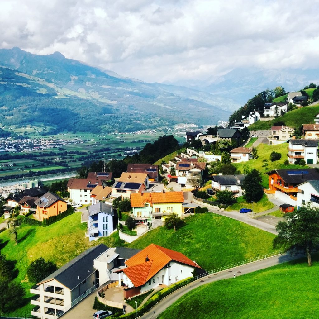 Liechtenstein o ţară mică, cu peisaje superbe! 2